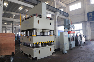 เครื่องอัดไฮดรอลิกสำหรับขึ้นรูปแผ่นเหล็กประตูโลหะ Vodley Heavy Duty 2000 ตัน พร้อมมอเตอร์ 30 กิโลวัตต์ - Product Image 6