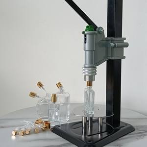 Commercio all'ingrosso 13mm 15mm pompa <span class=keywords><strong>Spray</strong></span> profumo bottiglia crimpatura collare tappatura manuale macchina tappatura tappo a scatto macchina macchina di sigillatura - Product Image 5