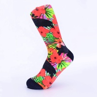 Chaussettes Athlétiques Personnalisées Sans Couture Imprimées Numériquement en 3D, Chaussettes de Sublimation en Gros, Logo Personnalisé OEM