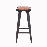 Chaise de bar en bois de meubles commerciaux tabouret de comptoir de tissage tissé en cuir à ossature en bois