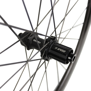 Ruote per <span class=keywords><strong>bici</strong></span> da strada da 50mm set ruote per <span class=keywords><strong>bici</strong></span> 700c raggi carbonio 1260g/-20g 11 velocità Shimano/XDR mozzo anteriore 20H posteriore 24H <span class=keywords><strong>ruota</strong></span> di blocco centrale - Product Image 5