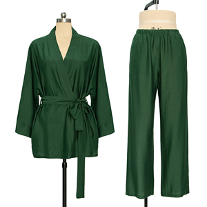 Ensemble de robes pour femmes en viscose 2 pièces, pyjamas de luxe, manches longues, vêtements de nuit pour femmes, ensemble de pyjama personnalisé, vêtements de détente - Product Image 1