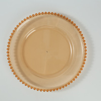 Assiettes rondes élégantes et luxueuses en plastique écologique avec perles dorées pour mariages et événements festifs, personnalisables
