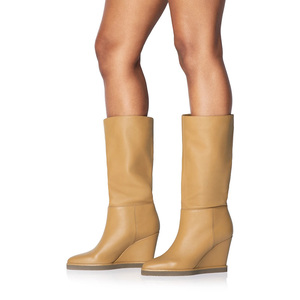 Nuova tomaia in pelle, ultima punta rotonda semplice <span class=keywords><strong>con</strong></span> <span class=keywords><strong>tacco</strong></span> <span class=keywords><strong>a</strong></span> <span class=keywords><strong>zeppa</strong></span> inverno, stivali da donna medio lunghi - Product Image 3