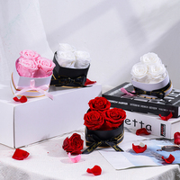 HFlora Vente en gros de mini boîtes de roses éternelles en forme de cœur, 3 roses préservées dans une boîte cadeau en forme de cœur pour femme et famille