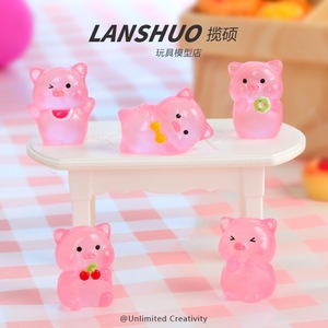 Figurine de cochon de dessin animé en résine, effet lumineux dans le noir, mini porte-clés animal, décoration d'intérieur, pour studio créatif DIY Rainbow Candy - Product Image 4