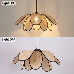 Lámparas Colgantes de Ratán Tejido Estilo del Sudeste Asiático, Iluminación Artística Hecha a Mano - Product Image 4