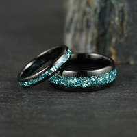Bague en tungstène noir poli de 8 mm avec incrustation de verre époxy bleu et aquamarine concassée pour femme et homme, par Gentdes Jewelry