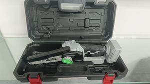 Venta <span class=keywords><strong>de</strong></span> fábrica 21V jardín <span class=keywords><strong>mano</strong></span> poste Mini <span class=keywords><strong>motosierra</strong></span> eléctrica inalámbrica <span class=keywords><strong>motosierra</strong></span> Mini sin escobillas corte <span class=keywords><strong>de</strong></span> madera <span class=keywords><strong>motosierra</strong></span> - Product Image 6