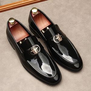 รองเท้าลำลองผู้ชายแบบสวม ดีไซน์ใหม่ ฤดูใบไม้ผลิ/ฤดูร้อน/ฤดูใบไม้ร่วง ปี 2025 หัวแหลม กันน้ำ เหมาะสำหรับธุรกิจ งานออฟฟิศ และใส่ทำงาน เพิ่มความสูง - Product Image 3