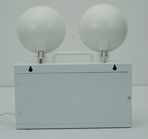 Luz DE EMERGENCIA LED recargable con certificado CE Batería con batería de litio Centro comercial de litio Función de emergencia de 3 horas - Product Image 4