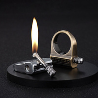 Anneau innovant portable briquet au kérosène métallique dix mille fois assortis