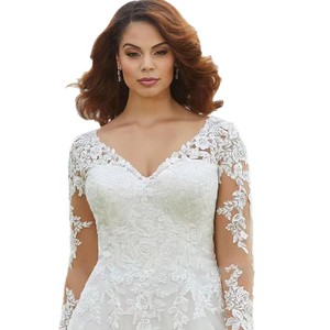 White V-neck Lace Wedding Dress Plus Size Long Train Vintage Style Outdoor Beach Wedding Dress - Product Image 5