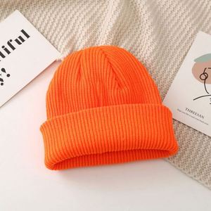 Nuevo Diseño de Moda, Gorros de Invierno Tejidos Cálidos con Logotipo Personalizado, Gorro de Punto Bordado para Unisex - Product Image 4