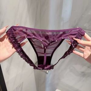 Ensembles soutien-gorge et culotte taille haute sexy pour femmes et strings sans couture à séchage rapide avec broderie 3D - Product Image 3