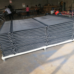 Barrière de jardin moderne et écologique en <span class=keywords><strong>plastique</strong></span> creux à lattes verticales de 1,53 m de haut <span class=keywords><strong>pour</strong></span> clôture de sécurité <span class=keywords><strong>rigide</strong></span> 3D à plis en V peinte - Product Image 5
