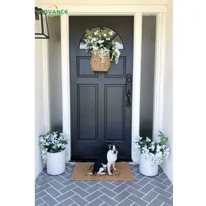 Предварительный дизайн дома, внешняя белая задняя дверь из стекловолокна с дверью для домашних животных