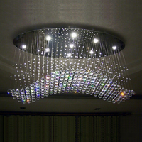 Plafonnier LED moderne et minimaliste en cristal pour l'intérieur, idéal pour salon, salle à manger et chambre à coucher