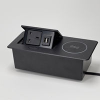 UK-Stecker Industrielle Tischmontierte Einbau-Steckdosenbox mit Pop-Up Kabelloser Ladestation USB-Anschlüsse IP22