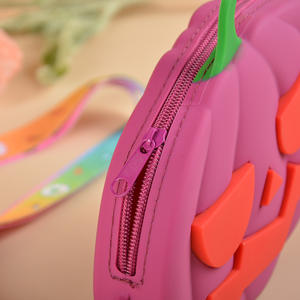 SILIKOLOVE mignon coquille Silicone sac à bandoulière mode décoratif porte-monnaie pour les filles Halloween cadeau de noël - Product Image 3