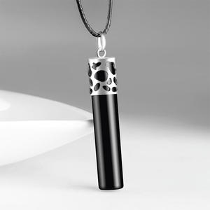 Pendentif cylindrique en jadéite naturelle, argent S925, UNISEXE, style chinois, cadeau tendance avec certificat d'évaluation D068 - Product Image 1