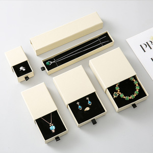 Parure de bijoux en carton épais avec logo personnalisé <span class=keywords><strong>à</strong></span> bas quantité minimale de commande emballage rigide boîte <span class=keywords><strong>à</strong></span> tiroir coulissant rigide boîte d'emballage en présentoir de cadeaux - Product Image 6