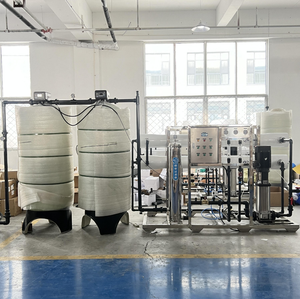 Système d'osmose inverse industriel monté sur châssis 4T/H pour le traitement de l'<span class=keywords><strong>eau</strong></span>, destiné aux usines d'<span class=keywords><strong>eau</strong></span> minérale et de boissons - Product Image 2