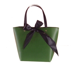 Bolsa de papel para compras con asa de cinta para ropa, embalaje de lujo, bolsa de regalo de papel personalizada - Product Image 1