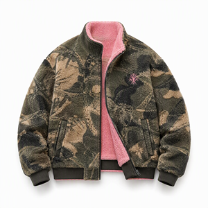 Blouson Bomber Unisexe Personnalisé Réversible Double Face Zippé, Style Vintage Délavé Camouflage, Doublure Polaire Rose, Mini Logo Brodé - Product Image 1