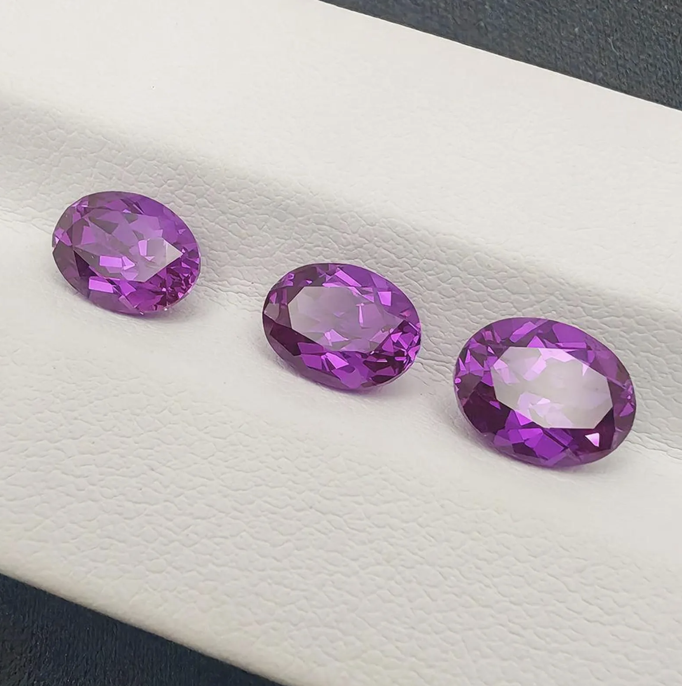 ไพลินสีม่วง