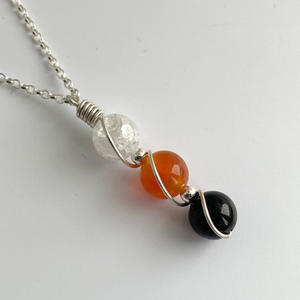 Nueva piedra <span class=keywords><strong>de</strong></span> cristal natural curativa, piedra <span class=keywords><strong>de</strong></span> 3 cuentas, collar <span class=keywords><strong>de</strong></span> bobinado con cable <span class=keywords><strong>de</strong></span> plata, colgante simple <span class=keywords><strong>de</strong></span> clavícula femenina, joyería para la suerte - Product Image 3