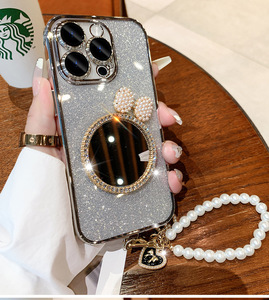 Ốp điện thoại TPU cao cấp đính đá pha lê sang trọng dành cho iPhone 16 15 11 Pro Max, kèm dây đeo tay chuỗi ngọc trai đơn giản, mẫu mới - Product Image 5