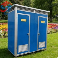 Cabine WC et douche préfabriquée moderne en acier carrelé, mobile et portable, pour usage extérieur, en station balnéaire, dans les lieux touristiques et à usage public