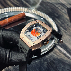 Reloj Tourbillon Astronaut Mars 52-05 con Caja de Oro Rosa, Esfera Artística con Diseño de la Tierra y Correa de Caucho Negra - Product Image 4