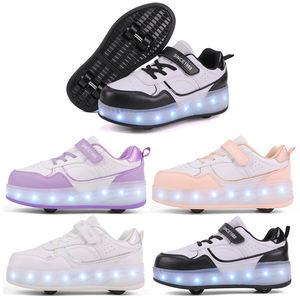 <span class=keywords><strong>Zapatillas</strong></span> <span class=keywords><strong>con</strong></span> 4 <span class=keywords><strong>Ruedas</strong></span> Desmontables para Niños, Zapatos Deportivos Cómodos <span class=keywords><strong>con</strong></span> <span class=keywords><strong>Luces</strong></span> Recargables para Uso Diario, Zapatos <span class=keywords><strong>con</strong></span> <span class=keywords><strong>Ruedas</strong></span> para Niños - Product Image 4