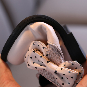 Chaussures Pour Enfants Winter New Kids Shoes Soft Sole Leather Girl Dress Shoes Luxury Designer Boots Children Winter Boots - Product Image 4