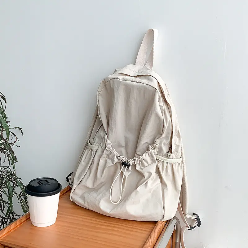 Korean Style Large Capacity Nylon Backpack Girls Portable Leisure Commuting Backpack Light Weight Nylon School Backpack Bag