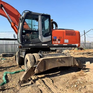 Excavatrice sur chenilles Hitachi ZX210W d'occasion, modèle 2017, poids opérationnel de 21 tonnes, pompe hydraulique et PLC en bon état, à vendre - Product Image 1