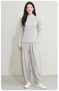 Nouveautés PY 2026 : Blouse plissée élégante et texturée, col en V, manches longues, décontractée et écologique – Vente en gros en ligne - Product Image 5