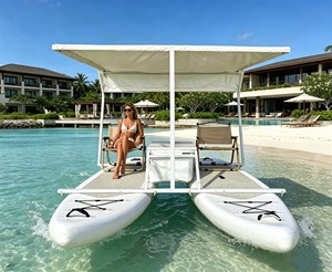 Botes de Pesca Portátiles Premium, Catamaranes, Embarcaciones de Recreo Duraderas para Turismo, Paseos, Deportes y Aventuras, con Batería - Product Image 1