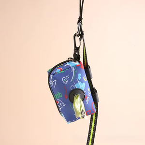 Dispensador de Bolsas para Excrementos de Perro, para Paseos al Aire Libre, con Monedero para Bolsas de Desechos, Logotipo Personalizable, Venta al Por Mayor - Product Image 3