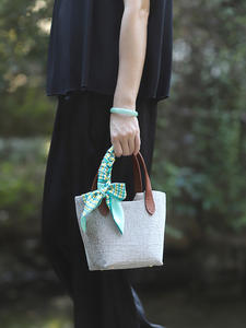 Bolso de mano pequeño de estilo chino para mujer, Kit de Material DIY, asa de cuero con decoración de cadenas, bolso con cierre de cremallera - Product Image 3