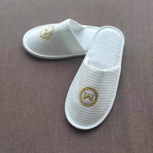 Luxus White Custom Style Slipper für Custom Hotel Waffel Gast Hausschuhe - Product Image 1