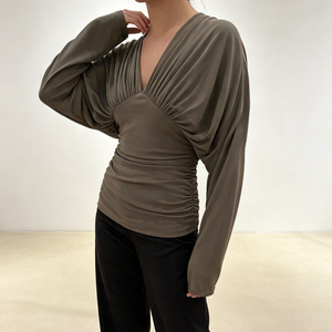 T-shirt d'été pour femme en polyester tricoté, col en V profond, froncé, coupe ajustée, manches courtes, respirant, élégant, sexy, pull-over froncé - Product Image 3