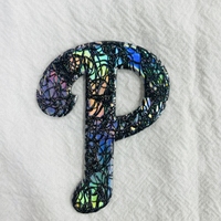 Conception personnalisée en usine Logo en relief Patch TPU Insigne de transfert de chaleur Mysterious Senior Logo TPU pour une utilisation sur vêtement