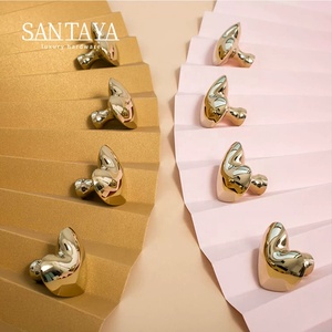 Poignées en laiton plaqué or Santaya PVD en forme de cœur pour armoires de cuisine, armoires de chambre, tiroirs et autres poignées de meubles - Product Image 3