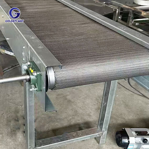 Efficiënte en energiezuinige roestvrijstalen transportmachine voor productielijnen in fabrieken, op maat ontworpen. - Product Image 1