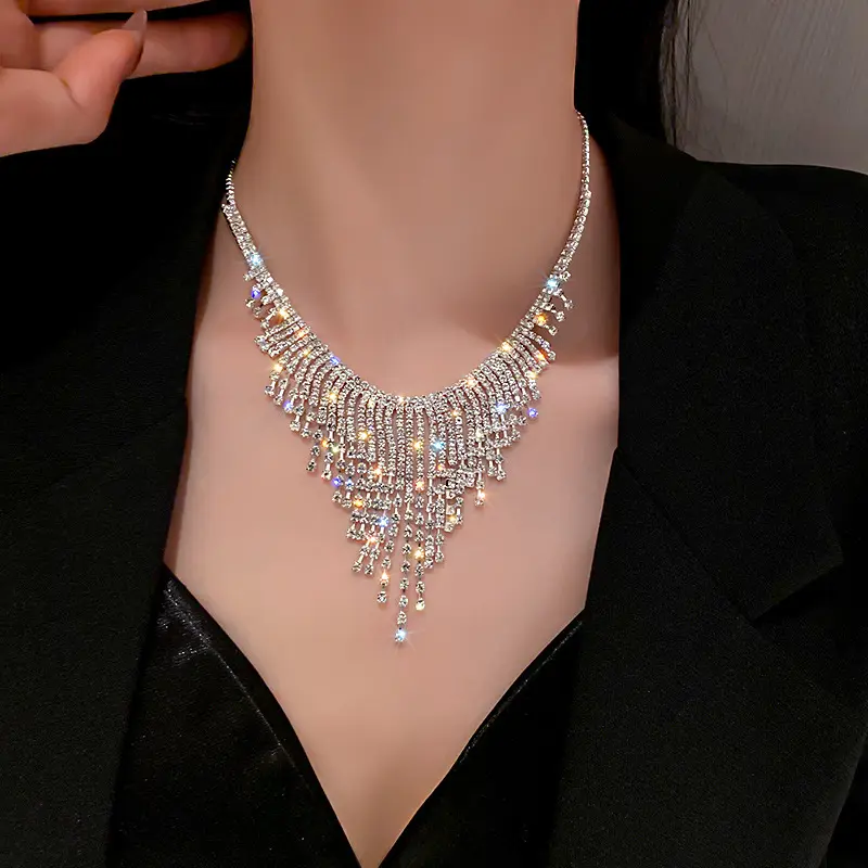 Kingcome Fashion New Spring Diamond nappa collane personalità collana con frangia tempestata di diamanti