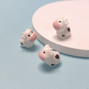 Miniaturas de vacas para decoración de jardín, figuras de <span class=keywords><strong>ganado</strong></span> lechero de resina para decoración interior y exterior, paisaje de granja, adorno de escena de musgo - Product Image 4