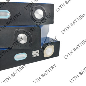 Sel Baterai Ion Lithium Prismatis Grade CALB 3.2V 125Ah LiNiMnCoO2 dengan 2000 Siklus dan Pengisian Cepat EV/Solar - Product Image 5